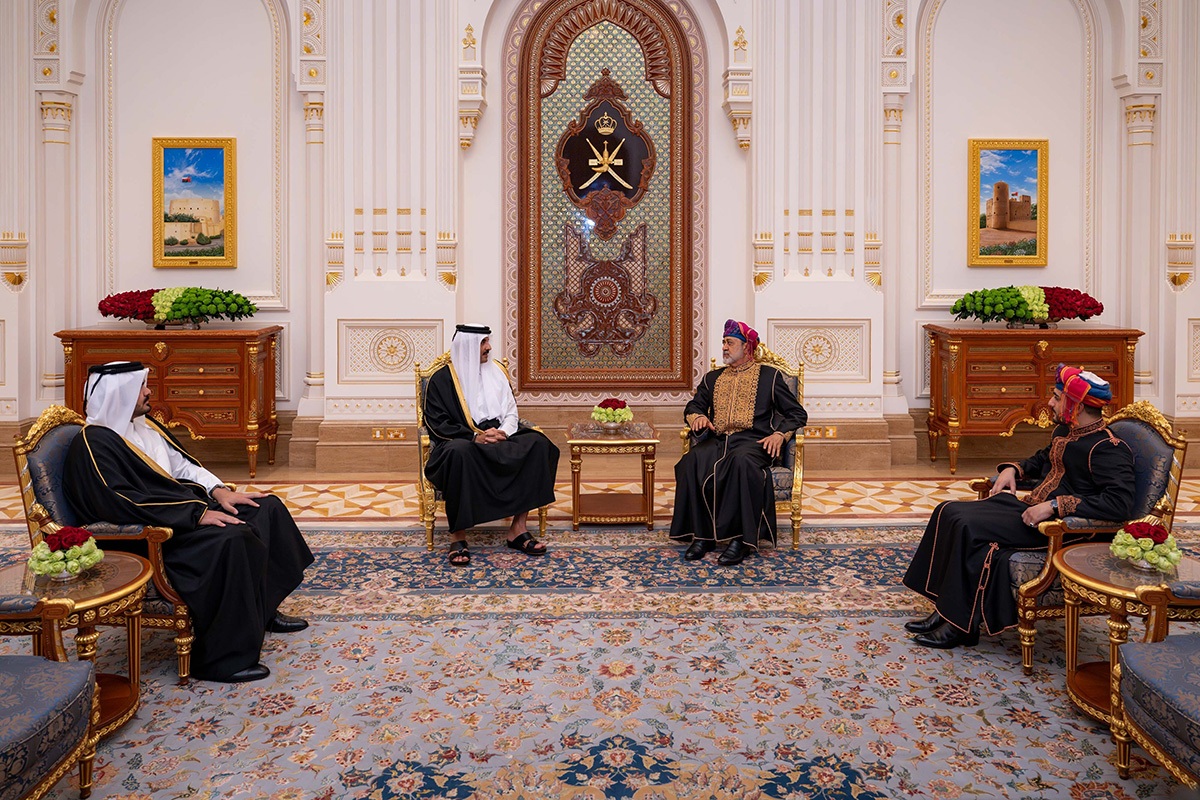 هدیه سلطان عمان به امیر قطر + عکس هدیه سلطان عمان به امیر قطر + عکس