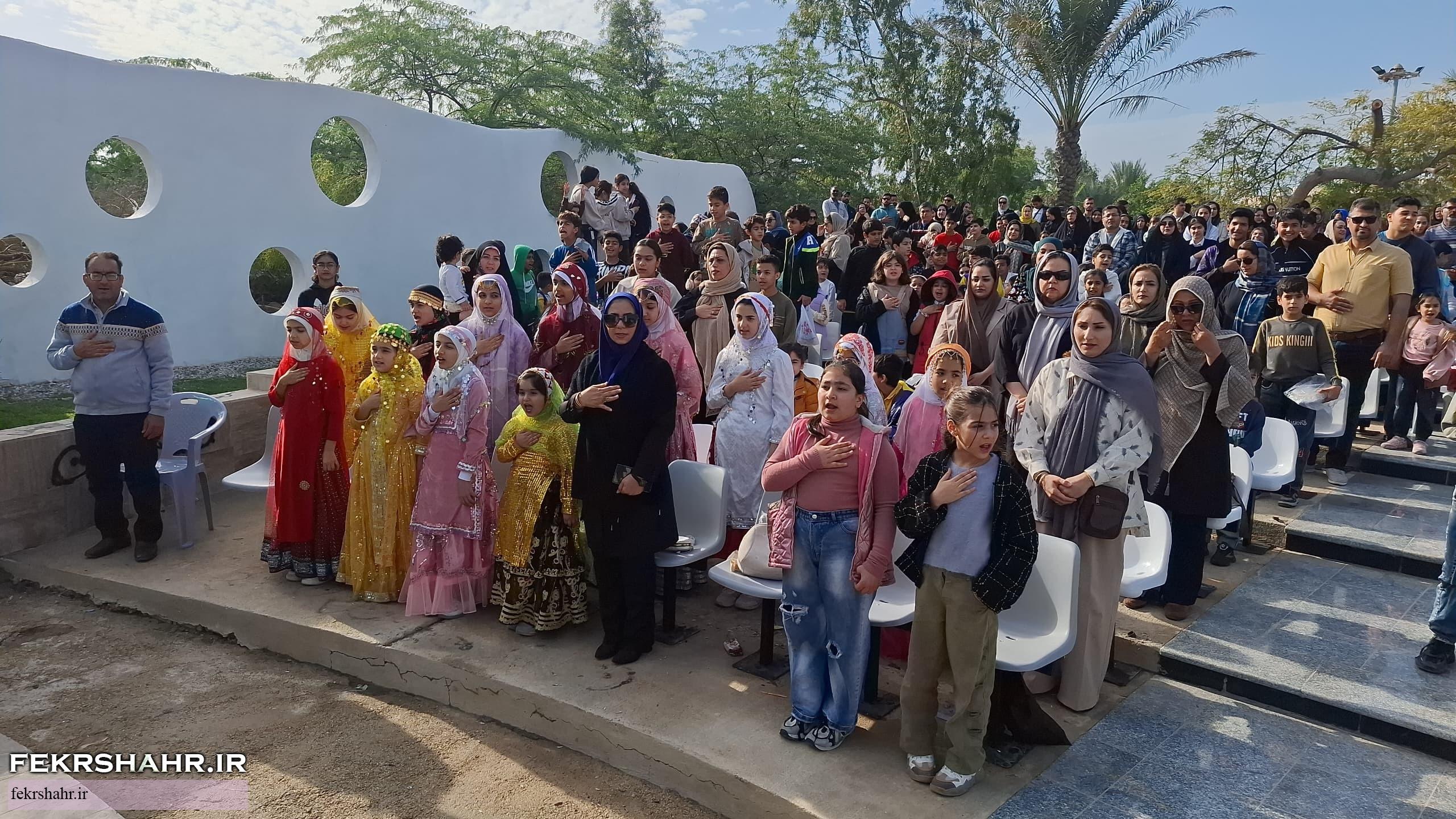 جشن کودک و خانواده؛ جلوهای از نشاط اجتماعی در جزیره خارگ + تصاویر جشن کودک و خانواده؛ جلوهای از نشاط اجتماعی در جزیره خارگ + تصاویر