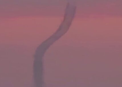 ببینید/ تصویری از پدیده‌ی بسیار نادر گردباد دریایی در خلیج زیبای فارس