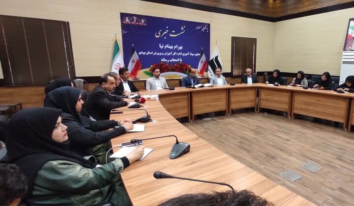 ١۵٠ نفر چهره موفق سوادآموزی استان بوشهر که در بین آنها دکتر و مهندس و کارآفرین هم حضور دارد/در آخرین سرشماری ٣۴ هزار نفر خود را بیسواد معرفی کرده بودند، اما برآورد ما بسیار کمتر و حدود ۴ هزار نفر است/ شهرستان های با کم ترین و بیش ترین باسوادان