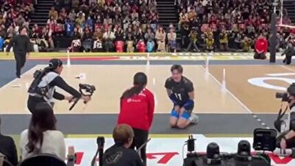 ببینید / عذرخواهی جالب به سبک ستاره ژاپنی