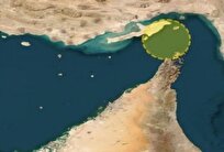 محاصره یک شناور در تنگه هرمز توسط قایق‌های رزمی/ کشتی فرار کرد