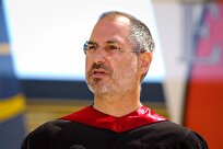 چک امضا شده به دست استیو جابز با قیمت باور نکردنی فروخته شد + عکس