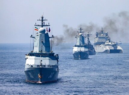 ببینید / ویدیویی از تمرین سپاه برای بستن تنگۀ هرمز