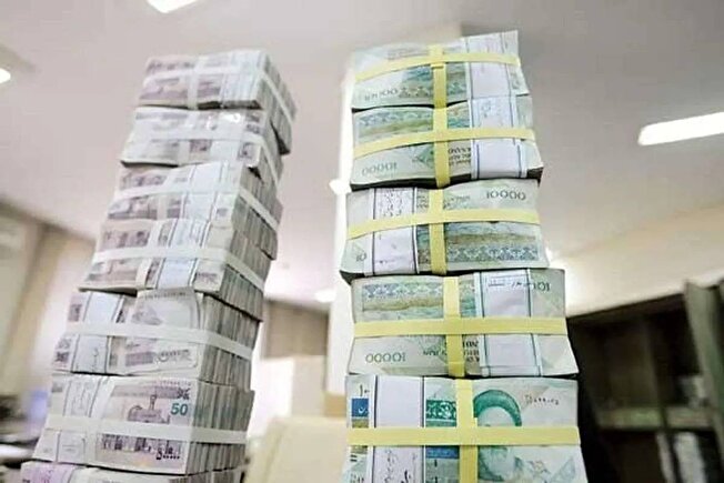 یک نماینده مجلس: حجم نقدینگی به رقم بی‌سابقه ۱۲ هزار هزار میلیارد تومان رسیده