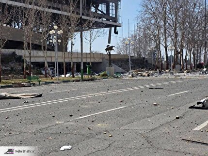 ببینید/ دو ویدیو از تخریب سالن ۱۲ هزار نفری آزادی