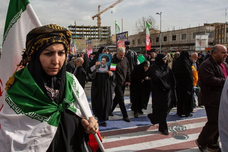 گزارش نیویورک تایمز از تدابیر آیت الله خامنه‌ای برای مقاومت در جنگ با آمریکا: تشکیل ۴ لایه جانشینی برای مقامات ارشد ایرانی