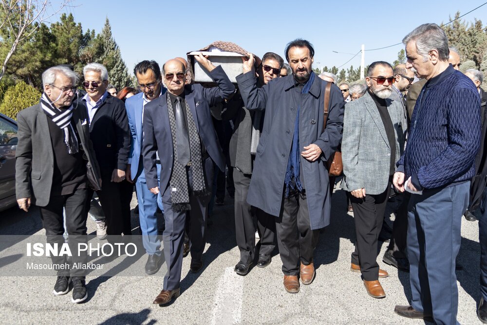 علی باباچاهی به خانه ابدی بدرقه شد + تصاویر علی باباچاهی به خانه ابدی بدرقه شد + تصاویر