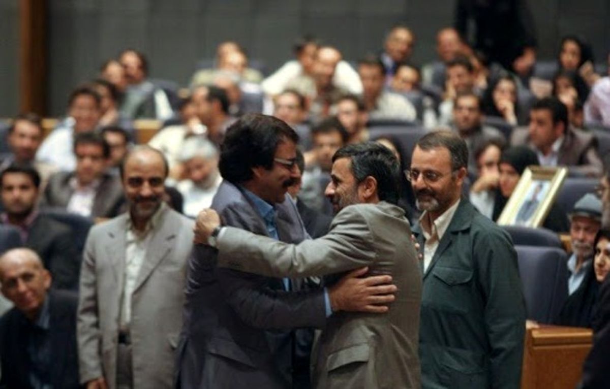 ماجرای ملاقات علیرضا افتخاری و دلکش: به من گفت عکس مان کنار هم روی جلد مجله باشد