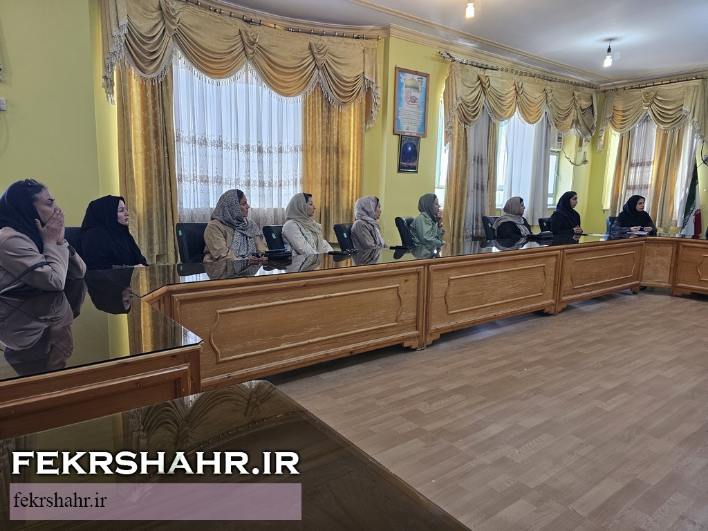 گزارش اختصاصی «فکرشهر» از نشست هم‌اندیشی آموزش و پرورش و اولیای دانش موزآن در خارگ: چرخه اشتباهی که هر بار در خارگ تکرار می شود/ اولیای دانش آموزان چه گفتند؟ + تصاویر