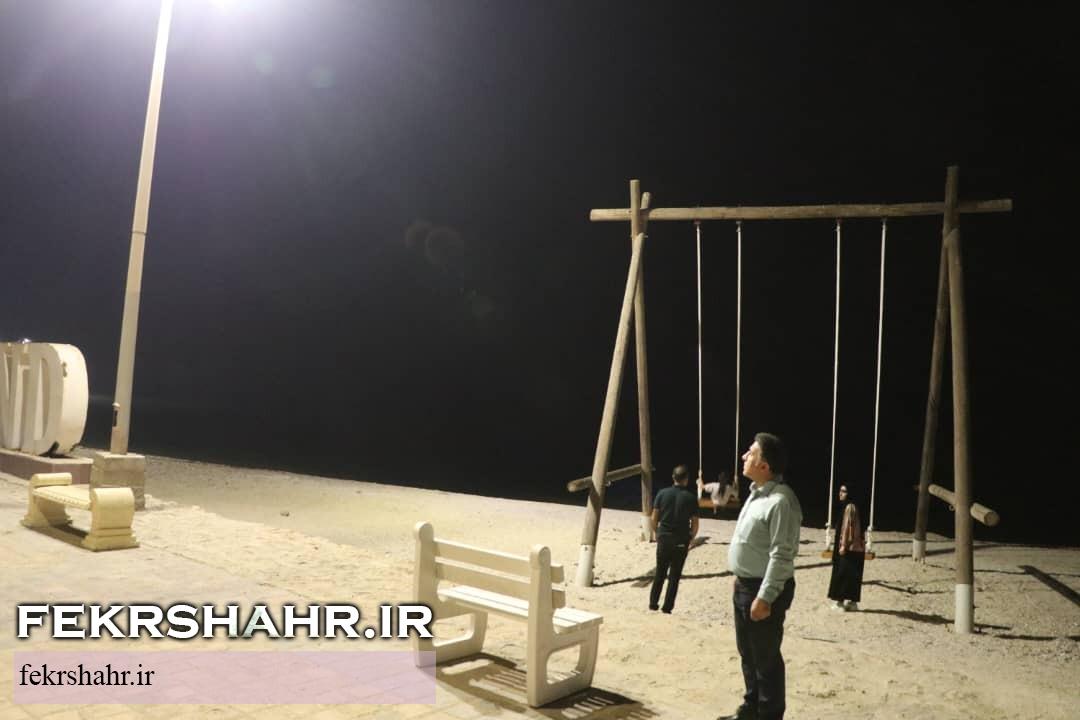 خرید و نصب پرژکتورهای جدید و بازسازی و تعویض تاب پارک ساحلی