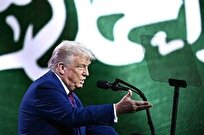مشروح سخنرانی ترامپ در عربستان علیه ایران: برق آن‌ها قطع می‌شود و ساختمان‌هایشان ویران است!/ به خاورمیانه آمده‌ام تا مسیر بهتری به ایران ارائه دهم/ عربستان بیش از یک تریلیون دلار در آمریکا سرمایه‌گذاری خواهد کرد