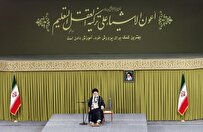 رهبر انقلاب در دیدار با جمعی از معلمان: آموزش و پرورش یک نهاد حکومتی است؛ اینکه در گوشه و کنار زمزمه‌ای بوجود بیاید که بخش‌هایی از آموزش و پرورش را بسپاریم به این و آن، یعنی یک ملوک‌الطوایفی درست کنیم، اصلا معنی ندارد/ ترامپ گفت که می‌خواهد از قدرت برای صلح استفاده کند؛ دروغ گفت/ الگوی ترامپ برای کشور‌های عربی یقیناً شکست‌خورده است