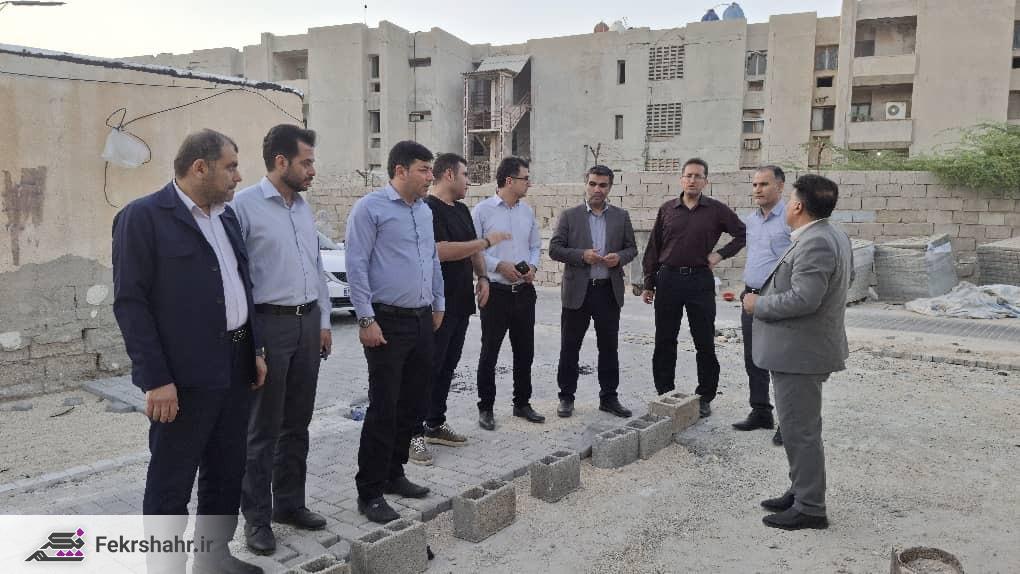 بازدید مشترک شهردار و اعضای شورای اسلامی شهر خارگ از پروژه‌های عمرانی + تصاویر