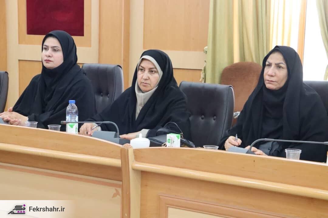فرماندار دشتستان: بیش از ۳۰ مدرسه تخریبی در شهرستان نیاز به نوسازی دارد/ می‌توان از ظرفیت پرداخت مالیات بر ارزش افزوده افراد با هماهنگی با آنها در زمینه احداث فضای آموزشی استفاده کرد + تصاویر