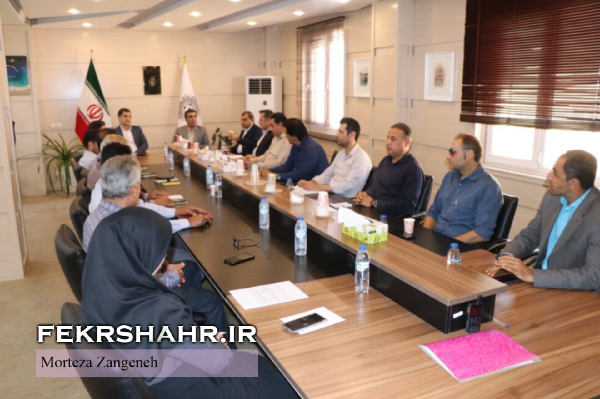 فکرشهر: نخستین نشست شورای اداری شهرداری خارگ با رویکرد واقع بینانه و مردم‌محور برگزار شد
