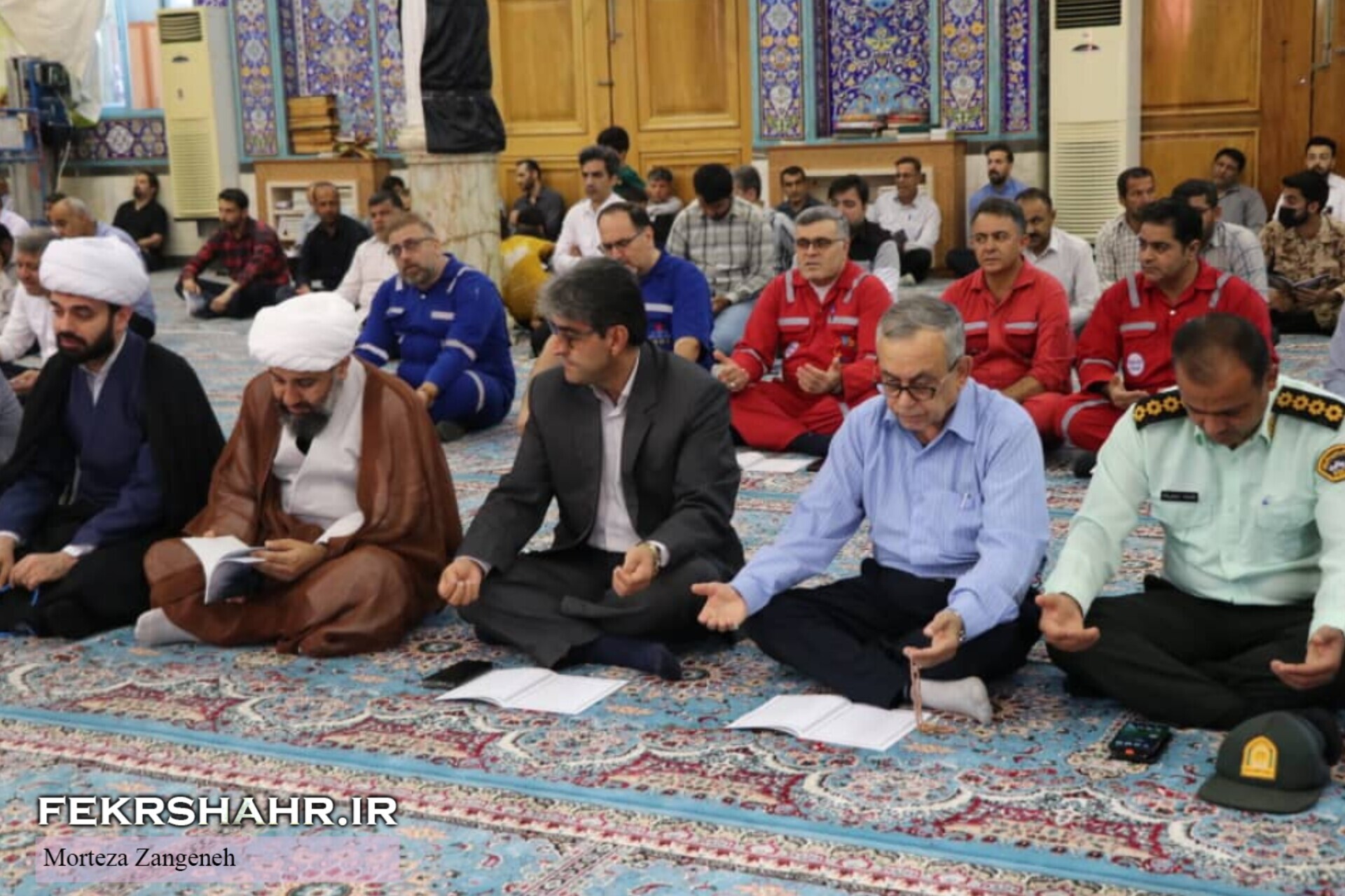 فکرشهر:آیین پرفیض «دعای عرفه» با حضور عاشقان و شیفتگان اهل بیت عصمت و طهارت در جزیره خارگ برگزار شد