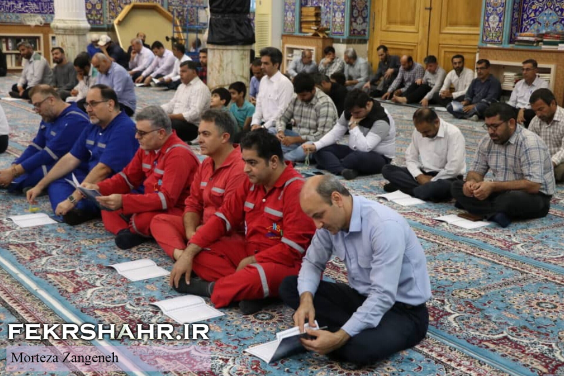 فکرشهر:آیین پرفیض «دعای عرفه» با حضور عاشقان و شیفتگان اهل بیت عصمت و طهارت در جزیره خارگ برگزار شد