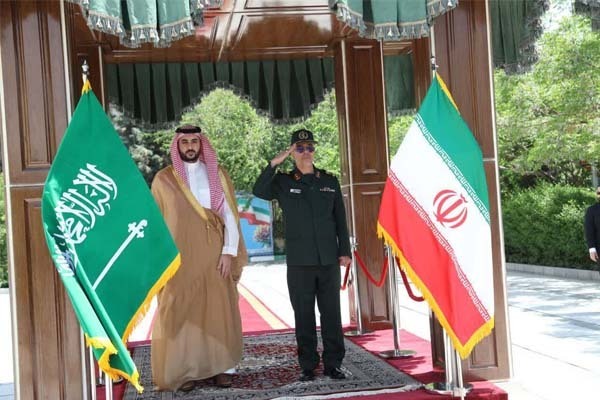 پیام پادشاه عربستان به مقامات ایران چه بود؟ با ترامپ مذاکره کنید تا با اسرائیل جنگ نشود