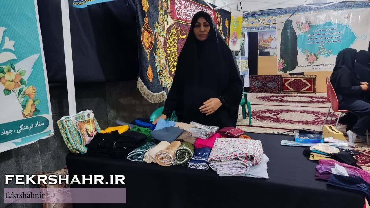 به همت مجموعه شهرداری و شورای اسلامی شهر خارگ، مراسم گرامیداشت هفته عفاف و حجاب با شکوه خاصی در این شهر برگزار شد