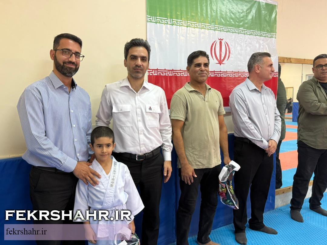 کاراته؛ نماد افتخار و انضباط در خارگ