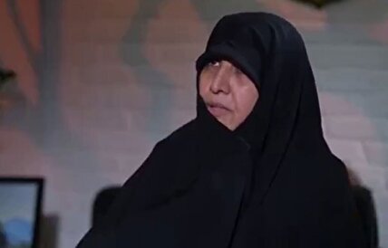 ببینید/ خاطره همسر شهید حاجی‌زاده از نمایشگاه رفتن سردار و دخترش: نیروی انتظامی آنها را گرفت