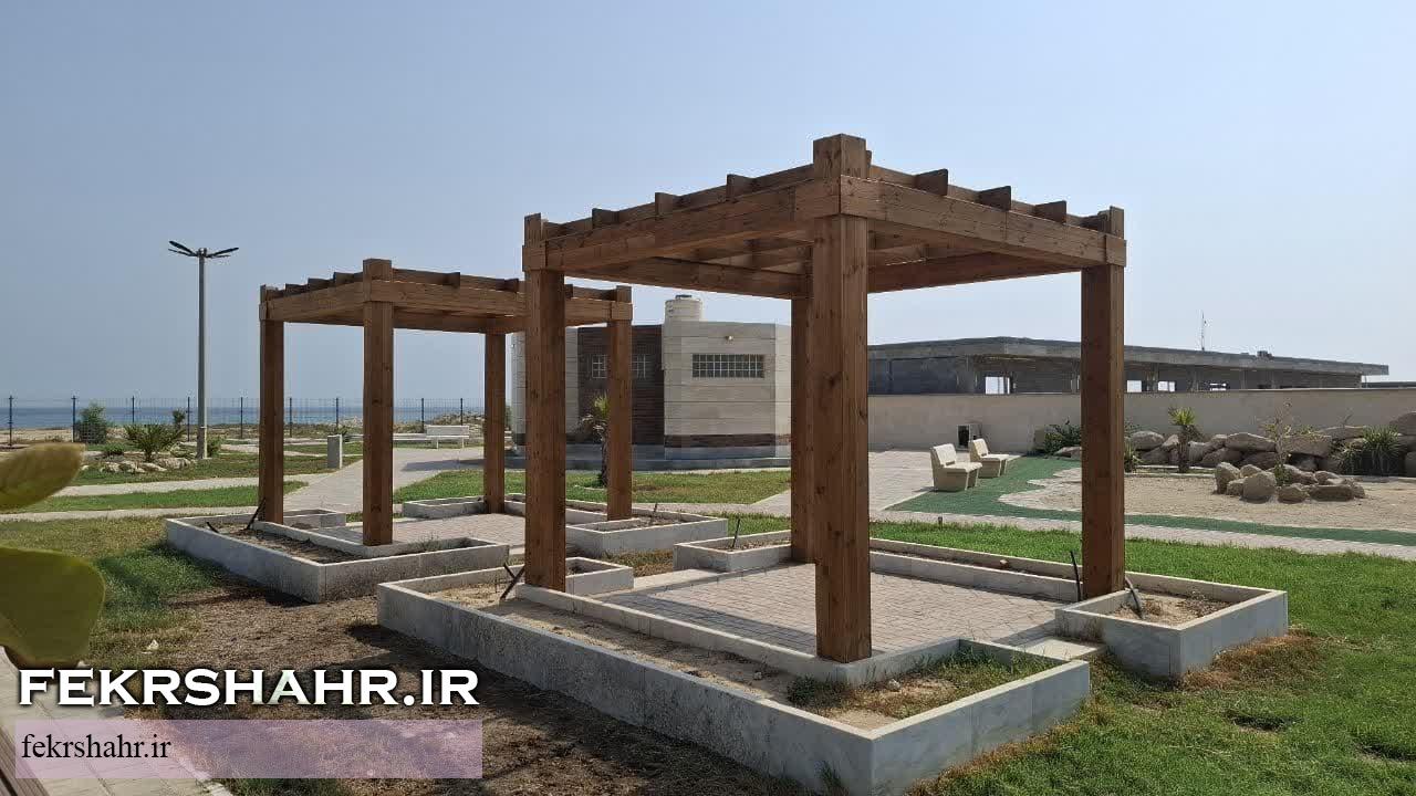 از مقاوم‌سازی آلاچیق‌ها تا نورپردازی معابر؛ اقدامات تازه زیباسازی شهرداری خارگ