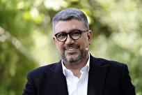 مجری سابق تلویزیون در کنار عوامل برنامه «عشق ابدی» + عکس
