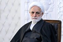 رئیس قوه قضائیه: به کسانی که خواستار آزادی زندانیان سیاسی بودند، گفتم فهرست افراد مد نظر را اعلام کنید تا درباره آنها به بررسی بپردازیم، [اما]هیچ‌کدام به من فهرستی ارائه ندادند/ در خلال جلسه امروز هم دو نفر گفتند که هر چه تأمل کردند به بیش از ۳ الی ۵ نفر زندانی سیاسی نرسیدند؛ خب این موضوع را اعلام کنید تا تبلیغات سوء معاندین خنثی شود