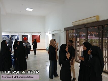 سومین نمایشگاه هنر‌های تجسمی عاشورایی «سراج» در بوشهر + گزارش تصویری