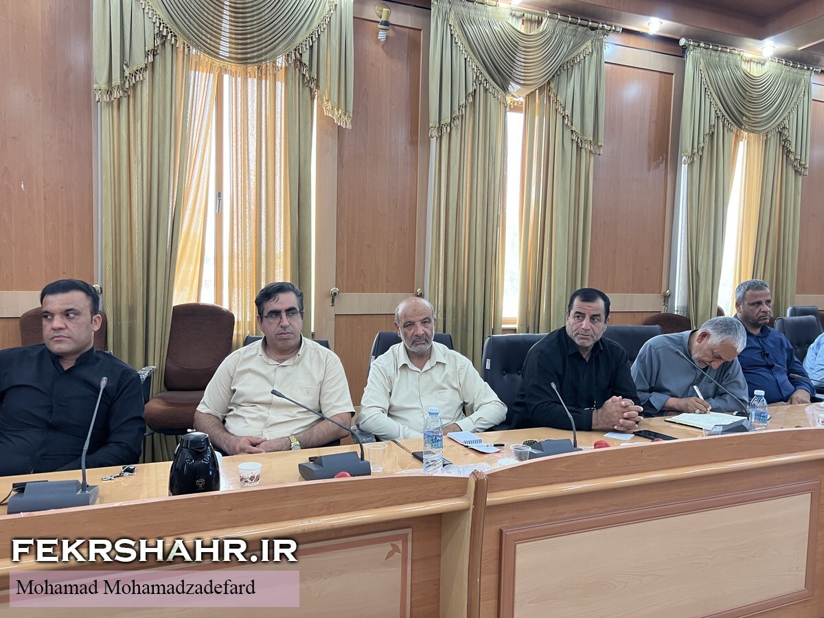 نشستی با حضور معاون وزیر برای حل مشکلات خرمای دشتستان/ گزارش «فکرشهر» را بخوانید + تصاویر
