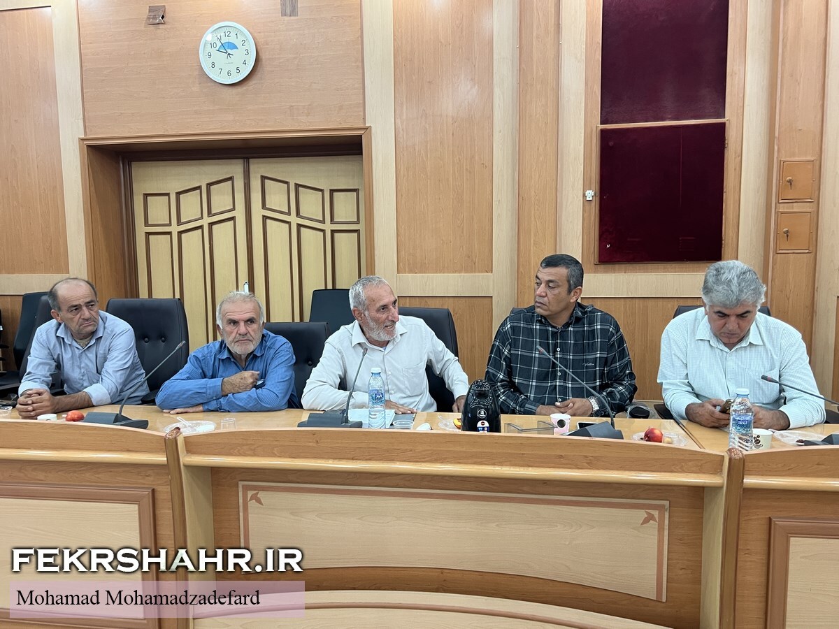 نشستی با حضور معاون وزیر برای حل مشکلات خرمای دشتستان/ گزارش «فکرشهر» را بخوانید + تصاویر