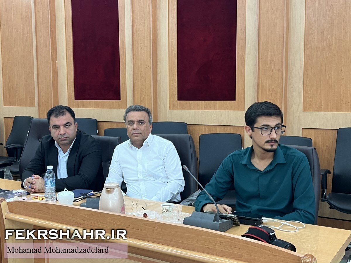 نشستی با حضور معاون وزیر برای حل مشکلات خرمای دشتستان/ گزارش «فکرشهر» را بخوانید + تصاویر
