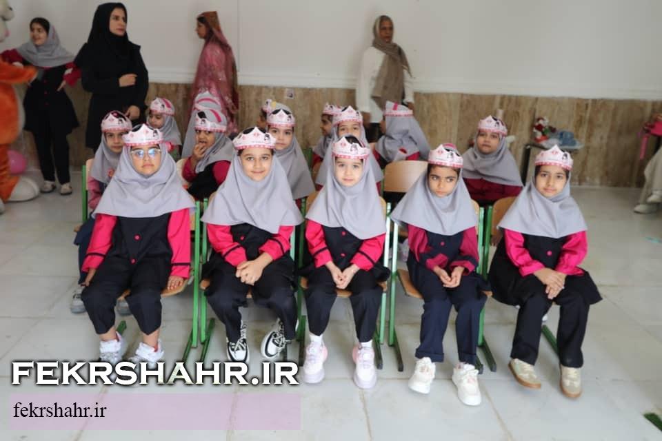 جشن شکوفه‌ها در جزیره خارگ برگزار شد + تصاویر