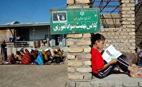 دختری که با نهضت سواد آموزی، دکترا گرفت + عکس