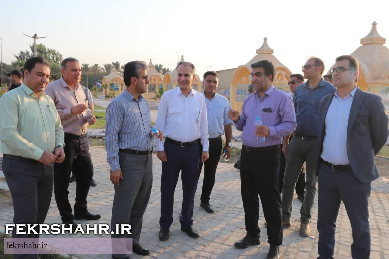 بازدید میدانی و بررسی روند پروژه‌های در دست اجرای شهرداری خارگ + تصاویر