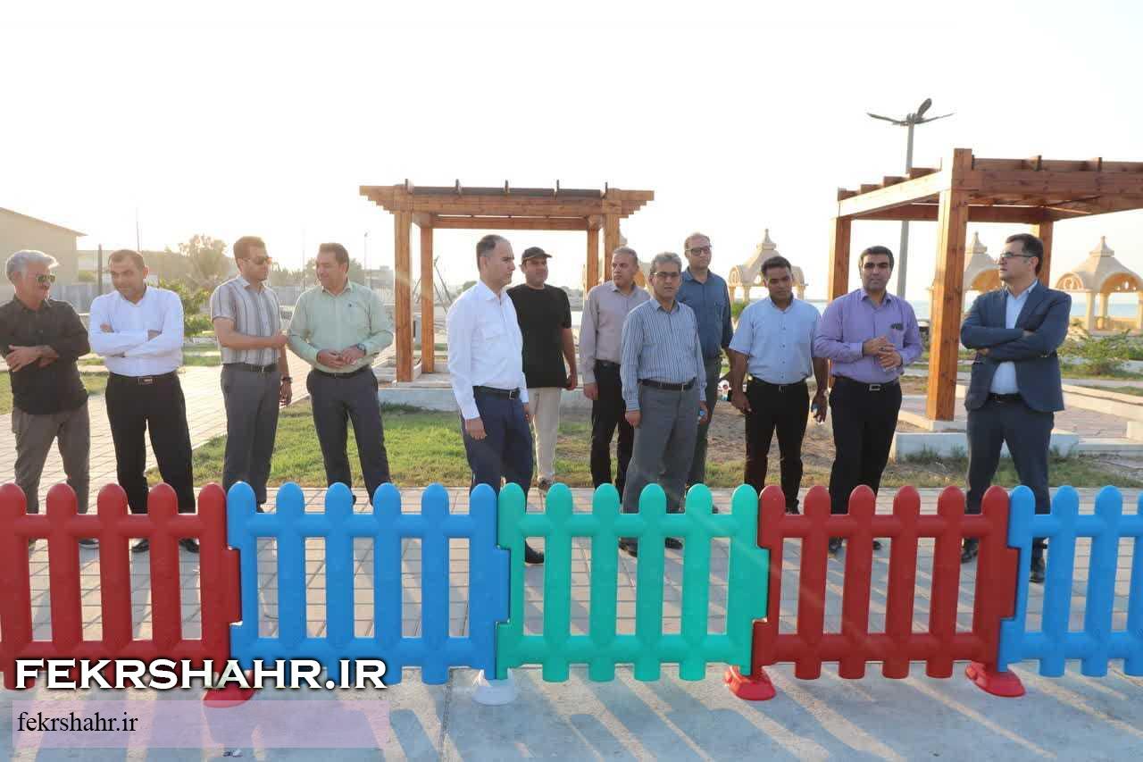 بازدید میدانی و بررسی روند پروژه‌های در دست اجرای شهرداری خارگ + تصاویر
