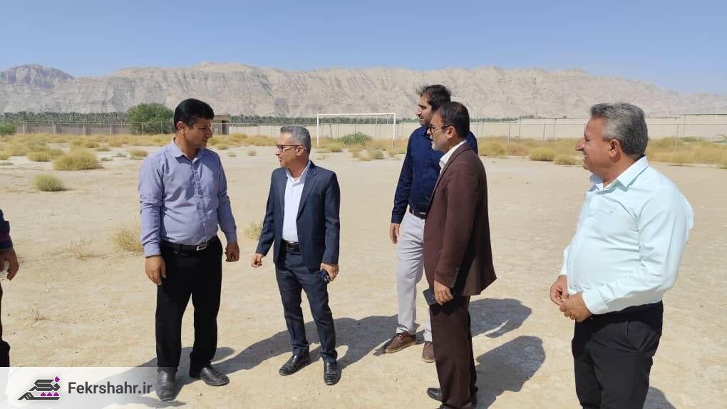 بازدید میدانی و یک نشست ورزشی در بوشکان/ بخشدار: حوزه ورزش در بخش بوشکان سال‌ها مغفول مانده + تصاویر