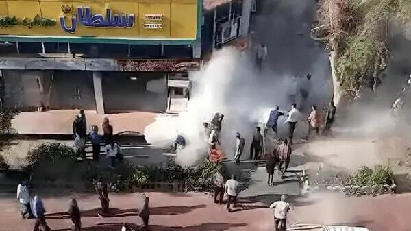 بازداشت شهردار اهواز و مسئول اجراییات شهرداری در پی خودسوزی جوان / چند فعال مجازی هم دستگیر شدند