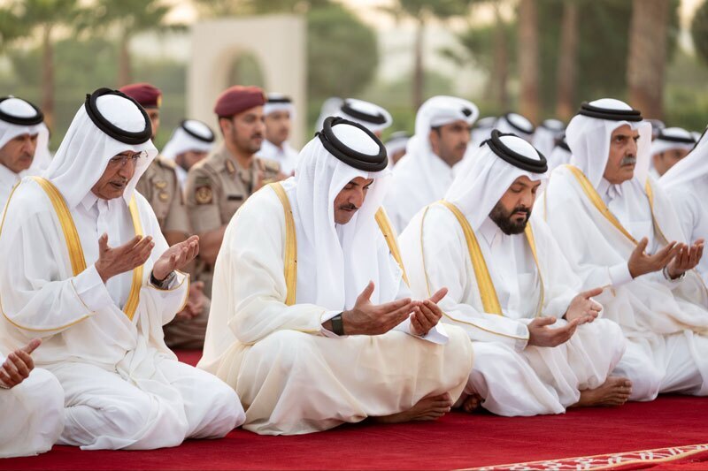 اقامه نماز باران در همسایه جنوبی ایران + تصاویر اقامه نماز باران در همسایه جنوبی ایران + تصاویر