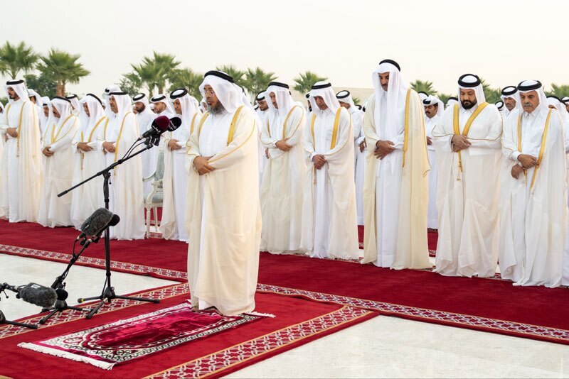 اقامه نماز باران در همسایه جنوبی ایران + تصاویر اقامه نماز باران در همسایه جنوبی ایران + تصاویر