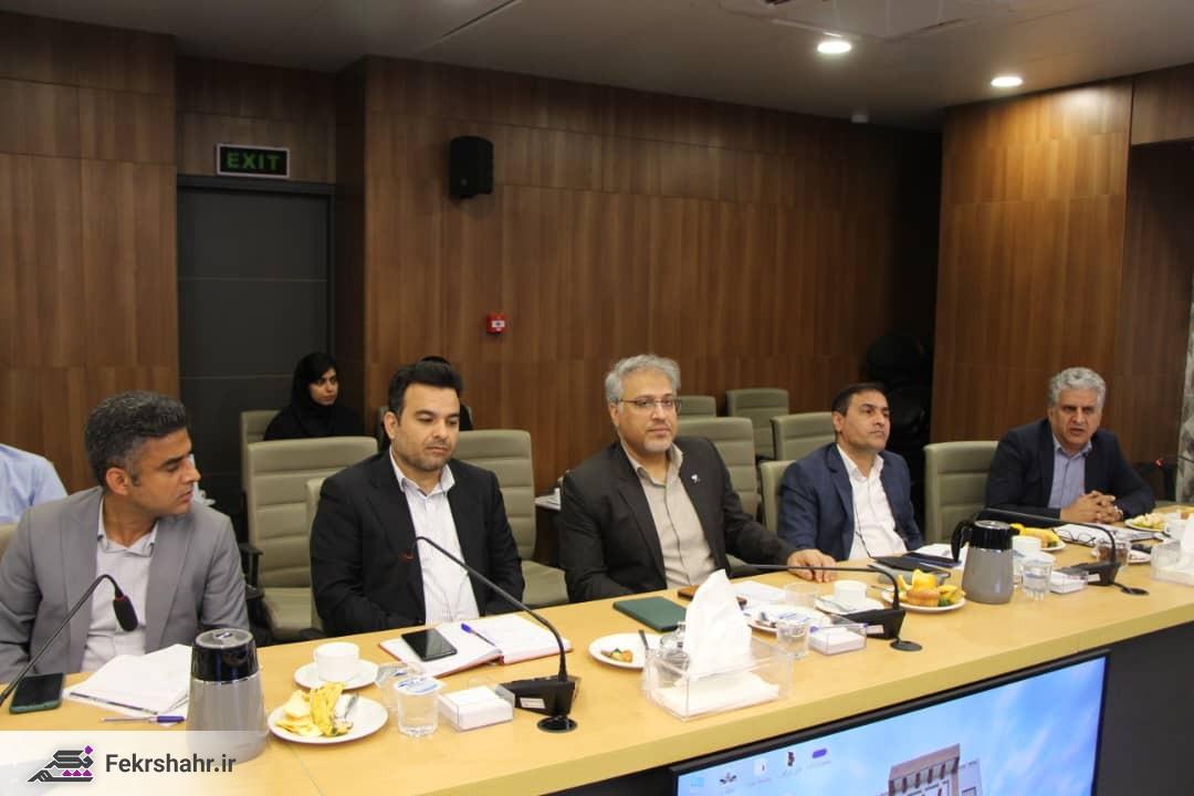 اظهارات مدیرکل دامپزشکی استان بوشهر در نشست کشوری میز توسعه صادرات/ سه محور تحول در صنعت میگو + عکس اظهارات مدیرکل دامپزشکی استان بوشهر در نشست کشوری میز توسعه صادرات/ سه محور تحول در صنعت میگو + عکس