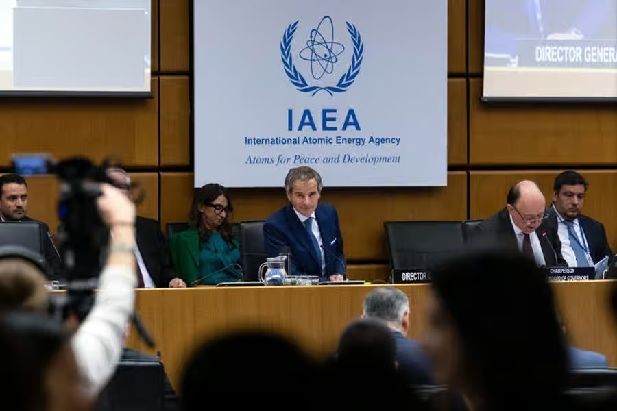 تصویب قطعنامه پیشنهادی آمریکا و تروئیکا علیه ایران در شورای حکام تصویب قطعنامه پیشنهادی آمریکا و تروئیکا علیه ایران در شورای حکام