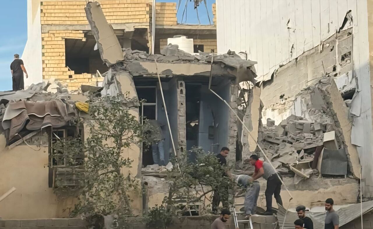 ۳ کشته و ۹ مصدوم بر اثر ۲ حادثه در شهرستان بوشهر/ یک انفجار و یک آتش سوزی + تصاویر ۳ کشته و ۹ مصدوم بر اثر ۲ حادثه در شهرستان بوشهر/ یک انفجار و یک آتش سوزی + تصاویر