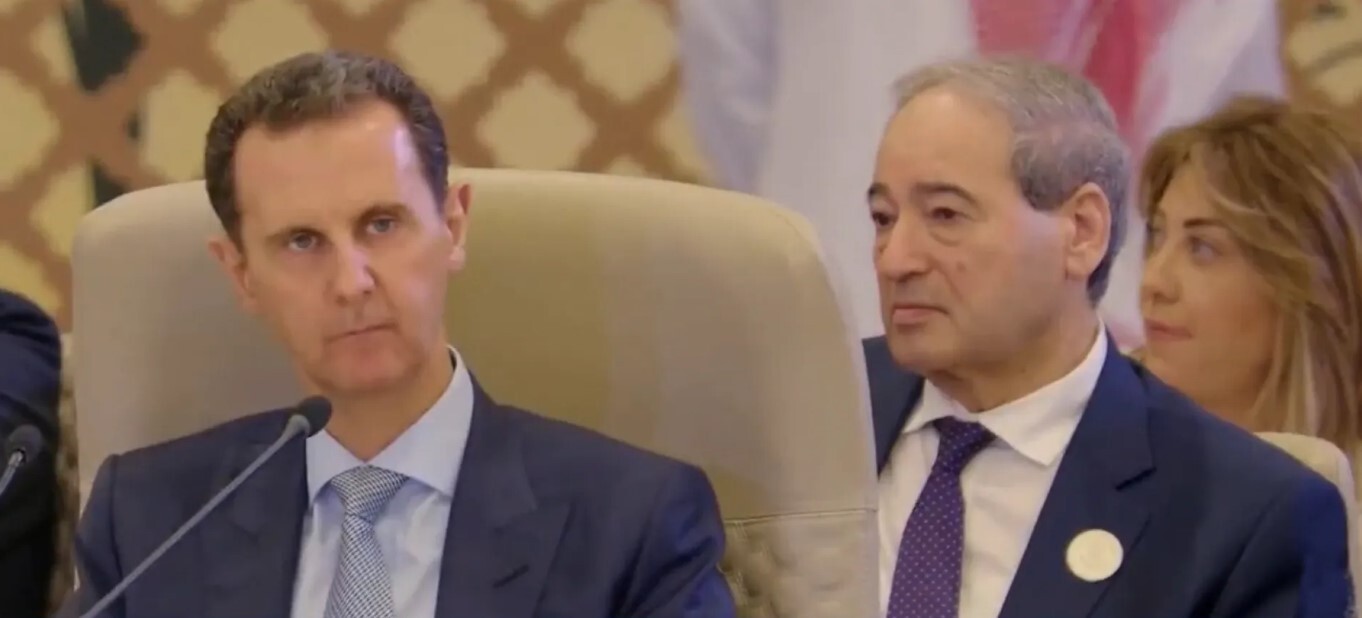 «لونا شبل» مشاور رسانهای بشار اسد که بود؟ شهید قاسم سلیمانی گفته بود جاسوس است + تصاویر «لونا شبل» مشاور رسانهای بشار اسد که بود؟ شهید قاسم سلیمانی گفته بود جاسوس است + تصاویر