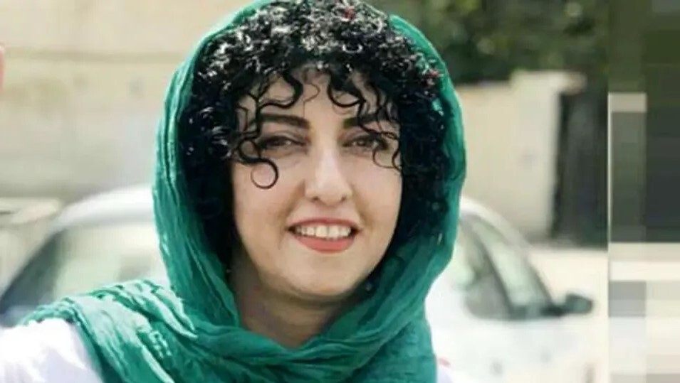 بازداشت «نرگس محمدی» و افرادی که شعار داده بودند (+اسامی بازداشتی ها) / فرماندار مشهد: دادستانی آنها را بازداشت کرد تا مشکلی برایشان ایجاد نشود؛ ممکن بود گروههای دیگر اقدامی علیه آنها انجام دهند بازداشت «نرگس محمدی» و افرادی که شعار داده بودند (+اسامی بازداشتی ها) / فرماندار مشهد: دادستانی آنها را بازداشت کرد تا مشکلی برایشان ایجاد نشود؛ ممکن بود گروههای دیگر اقدامی علیه آنها انجام دهند