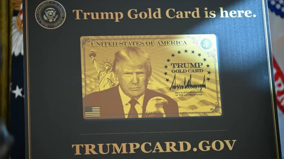 رونمایی ترامپ از کارت طلایی / یک میلیون دلار برای مهاجرت به آمریکا