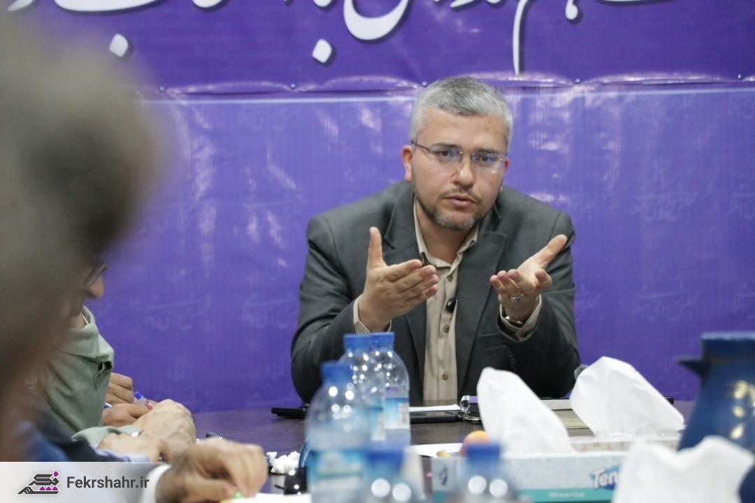 من نمره خوبی به دولت و عملکرد آن نمیدهم و دولت را ضعیف میبینم/ اگر مسیر خودروهای خارجی باز شود، قطعا مصرف بنزین هم کم خواهد شد/ نباید به خاطر فروش سلاح و موادمخدر، پخش کردن عکسهای خانوادگی و... شبکه را فیلتر کرد من نمره خوبی به دولت و عملکرد آن نمیدهم و دولت را ضعیف میبینم/ اگر مسیر خودروهای خارجی باز شود، قطعا مصرف بنزین هم کم خواهد شد/ نباید به خاطر فروش سلاح و موادمخدر، پخش کردن عکسهای خانوادگی و... شبکه را فیلتر کرد