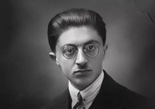 آخرین عکس صادق هدایت قبل از خودکشی + زندگینامه و تصاویر آخرین عکس صادق هدایت قبل از خودکشی + زندگینامه و تصاویر